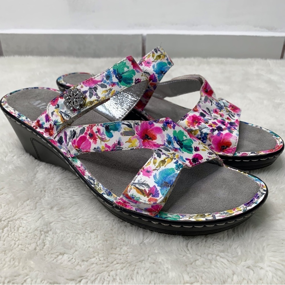 Alegria LOT-139 Women's Loti Blooms Floral Wedge Sandals White Pink Size 42